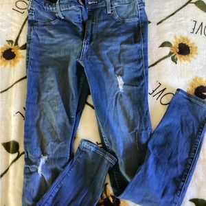 HOLLISTER HIGH-RISE JEAN LEGGINGS, 27W 28L 5R Manufacturer worn spots on front.